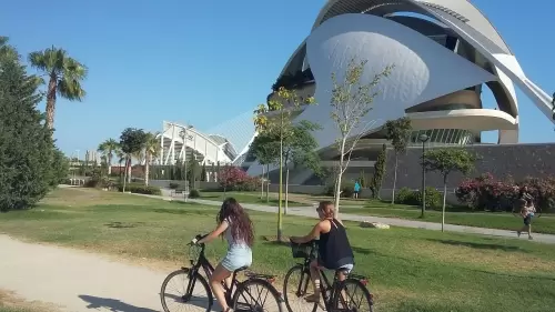 Disfruta de Valencia en bici con la familia