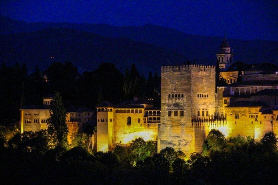 Fin-de-a&ntilde;o-en-granada