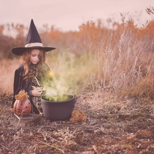 ¿Dónde viajar en Halloween en España? Los mejores destinos nacionales para celebrarlo