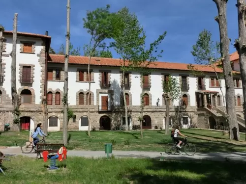 Naturaleza y salud en familia Balneario Manzanera(Teruel)