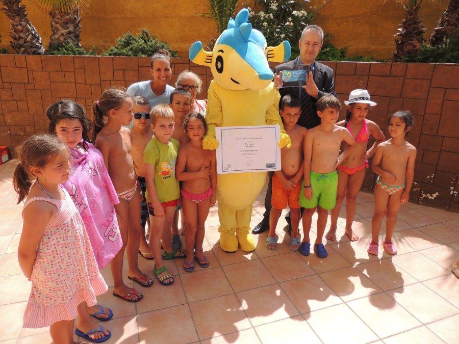 El Gran Hotel PeA�A�scola recibe el sello de Turismo Familiar