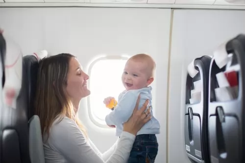 Las aerolíneas mejor preparadas para viajar con niños