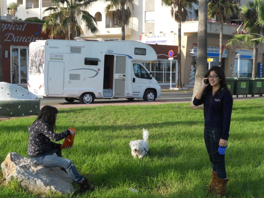 Viajar en auto caravana con la familia