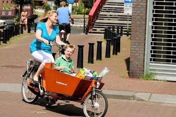 Ciudades del mundo para disfrutar la familia con la bici