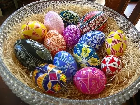 A?Por que es tradicional los huevos de Pascua en Semana Santa?