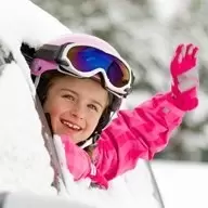 Consejos de viaje para unas navidades disfrutando con los niños en la nieve