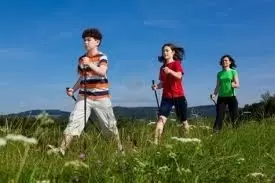 El nordic walking para toda la familia