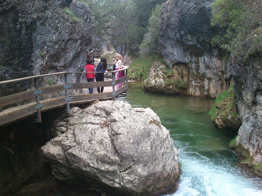 Un paseo por el rA�o Borosa en el parque de Cazorla