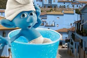 Diviertete con el azul y visita un pueblo pitufo en Andalucia